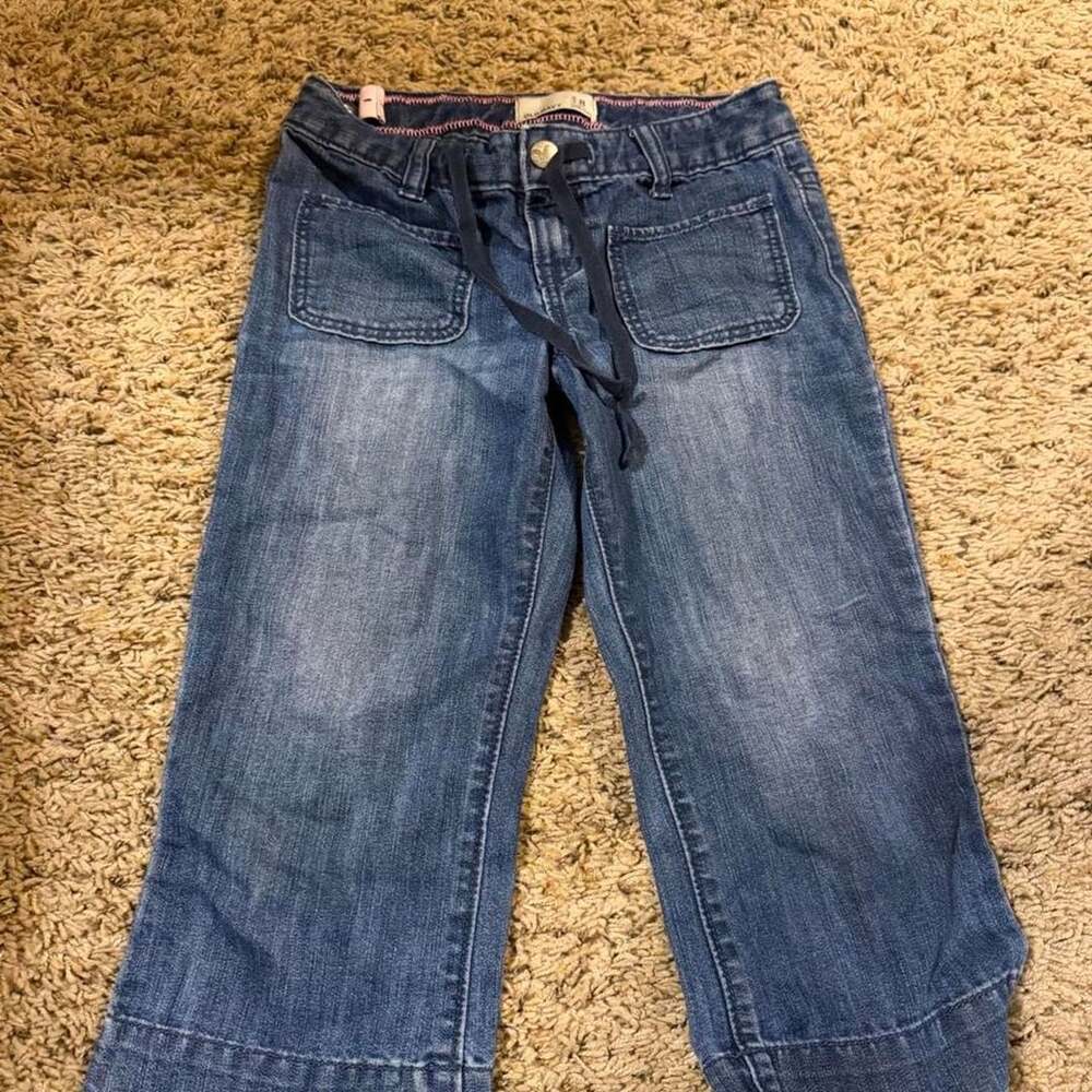 Old Navy Denim Capri Pants Size 8 Blue Cotton Blend Front Pockets